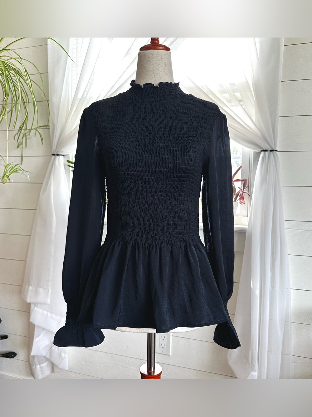 NWT! Flawless Dark Navy Blue Smocked Blouse Long Sleeve Ruffle Cuffs Size Small